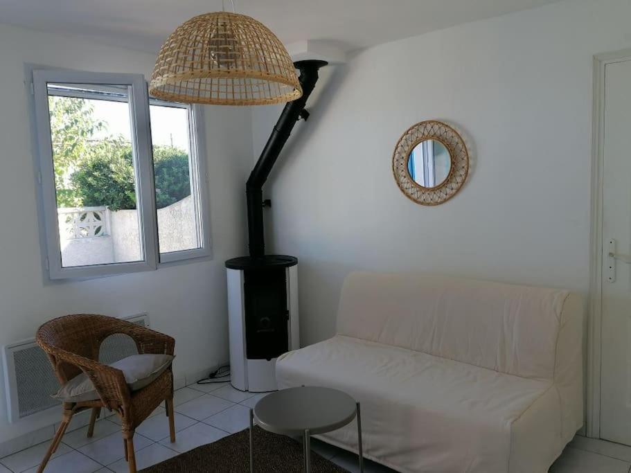 Maison T3 Avec Vue Au Bord De L'Etang Istres Kültér fotó